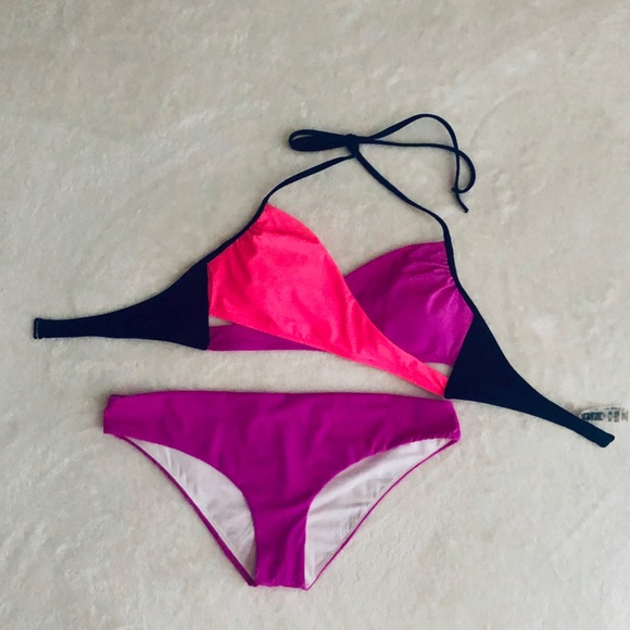 Victoria's Secret:PINK Brand 2 Piece Bathing Suit - Picture 4 of 9